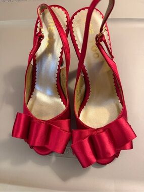 me too Crimson Satin Bow Slingback Heels